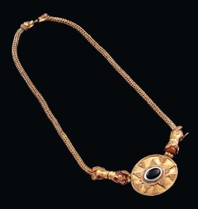Bijou Rome Antique Collier, or, agate, 100 ap JC Bijou Rome Antique Collier, or, agate, 100 ap JC